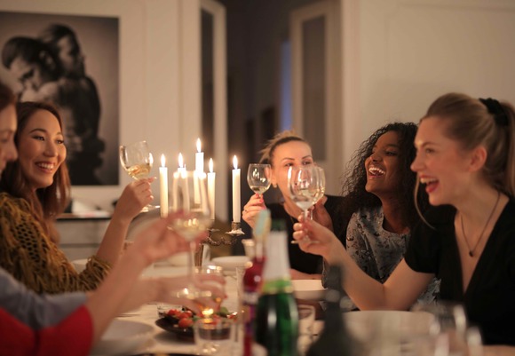 Dinner wine girls